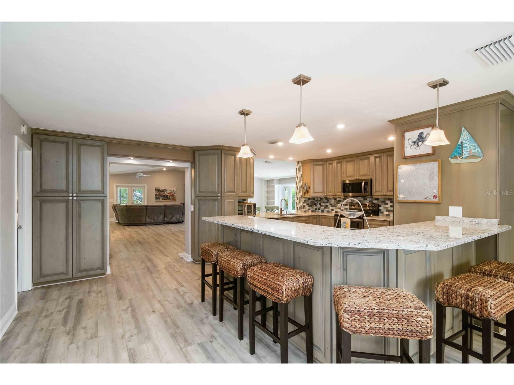 907 69th Street NW Bradenton FL 34209 A4688823 image4