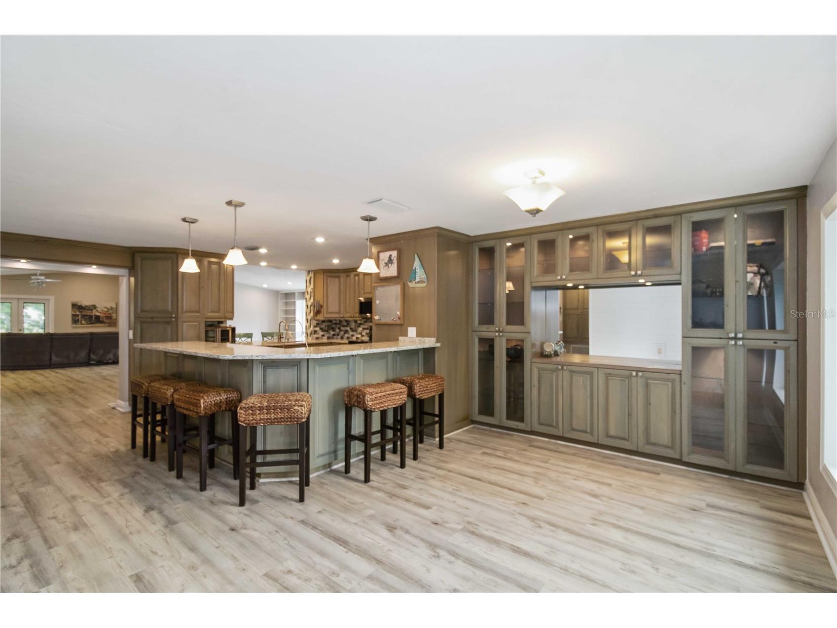 907 69th Street NW Bradenton FL 34209 A4688823 image6