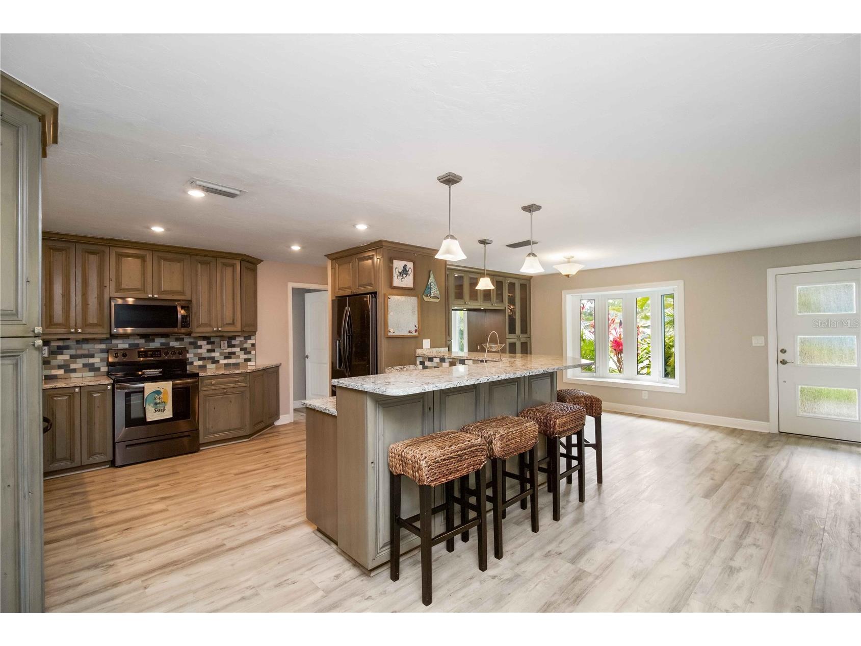 907 69th Street NW Bradenton FL 34209 A4688823 image8