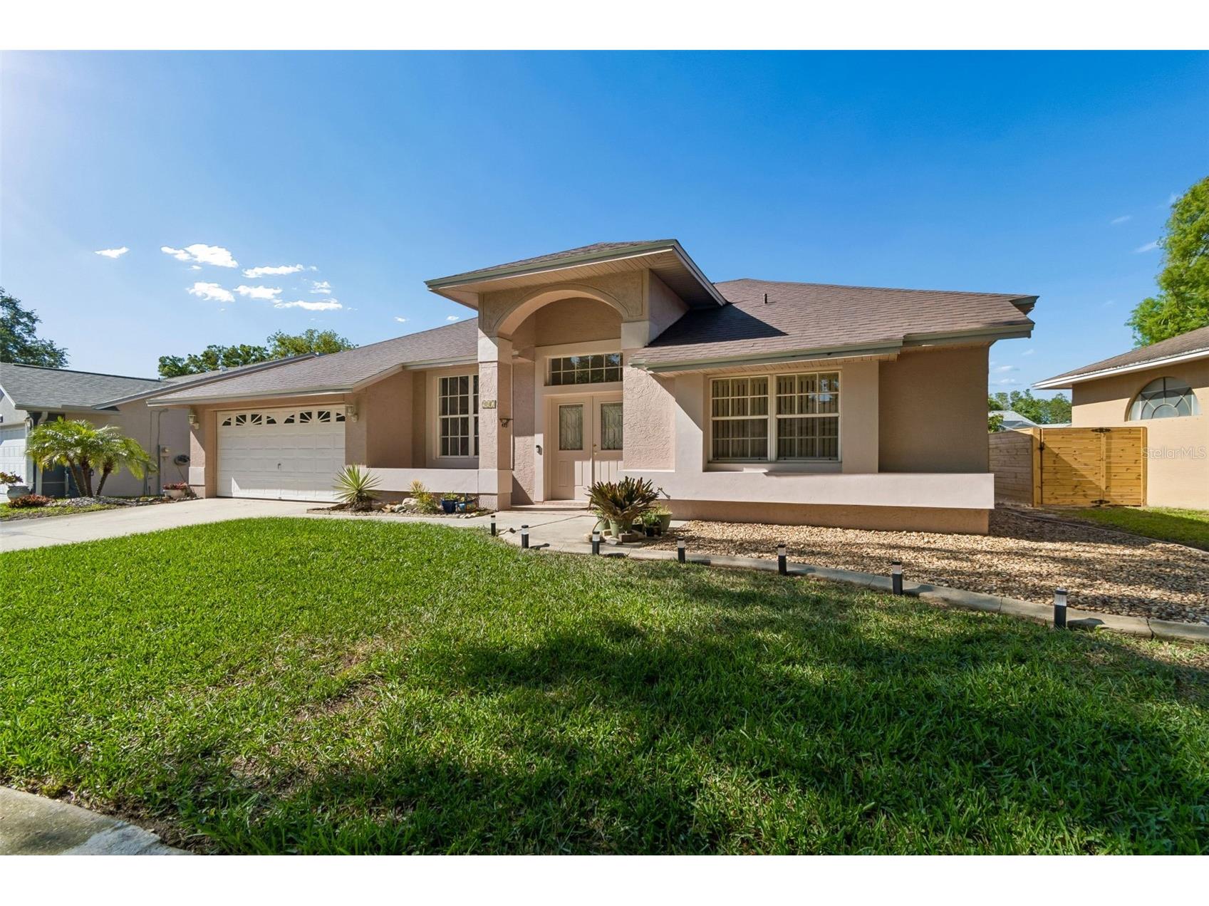 907 Brittany Park Boulevard Tarpon Springs FL 34689 W7885356 image2