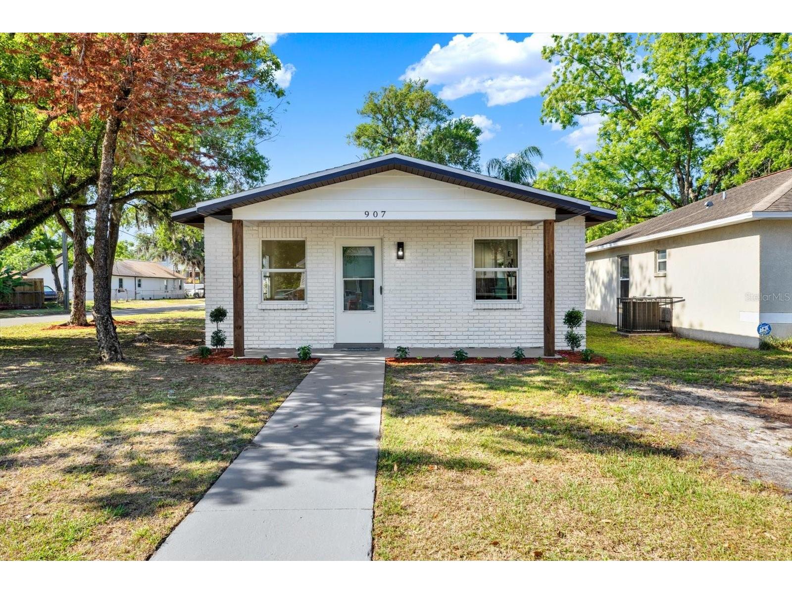 907 E Renfro Street Plant City FL 33563 TB8504755 image1
