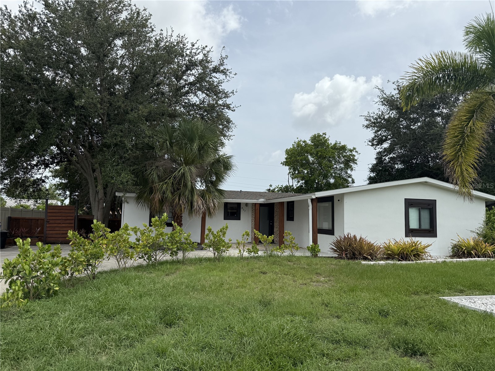 907 Fruitland Avenue Bradenton FL 34207 A4696554 image1