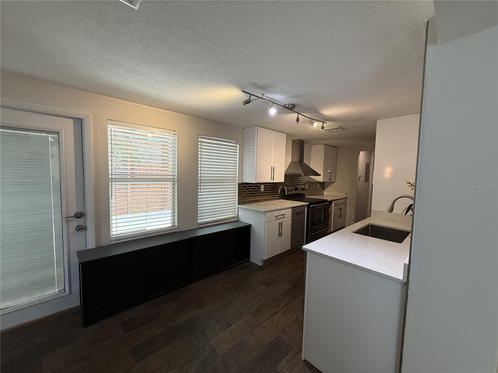 907 Fruitland Avenue Bradenton FL 34207 A4696554 image8