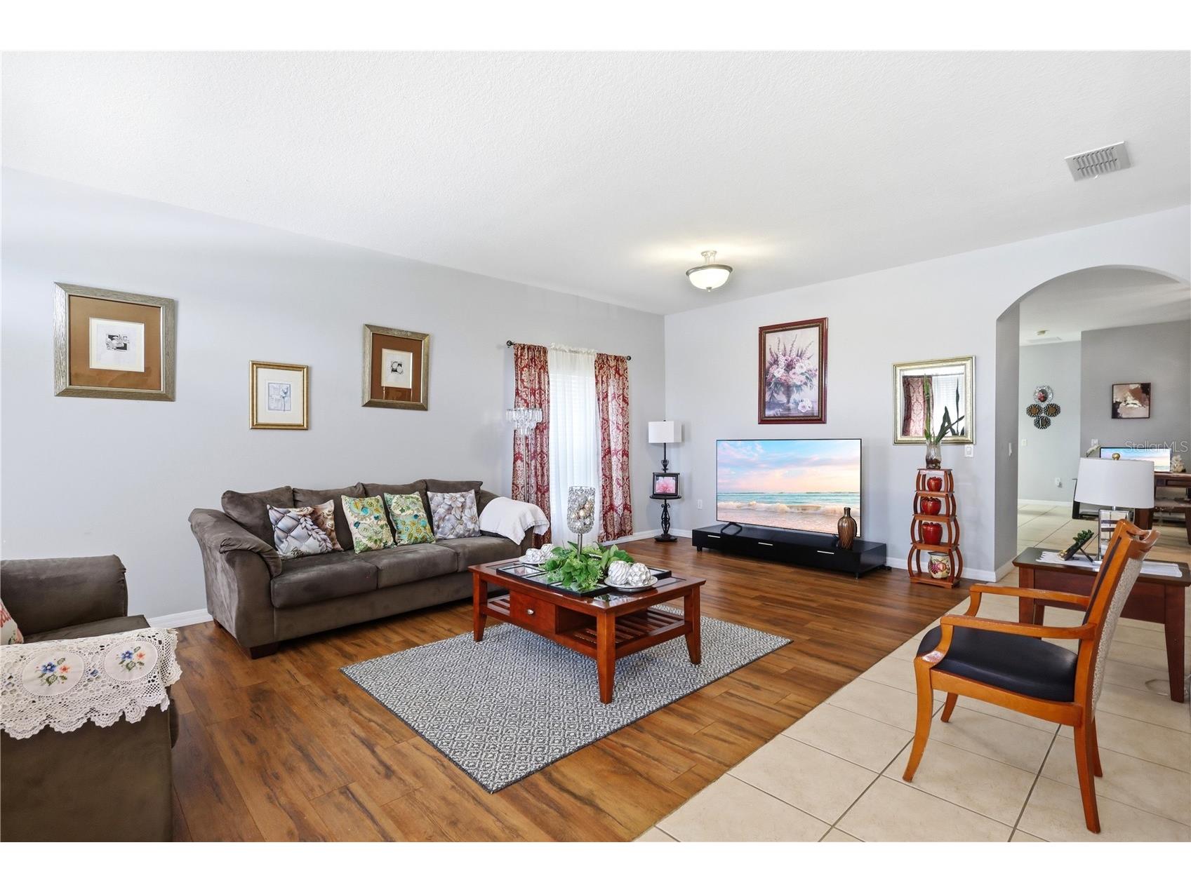 907 Hacienda Circle Kissimmee FL 34741 O6421949 image4