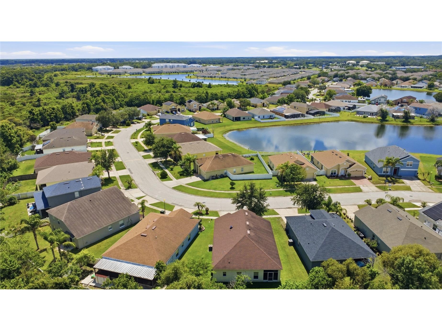 907 Hacienda Circle Kissimmee FL 34741 O6421949 image41