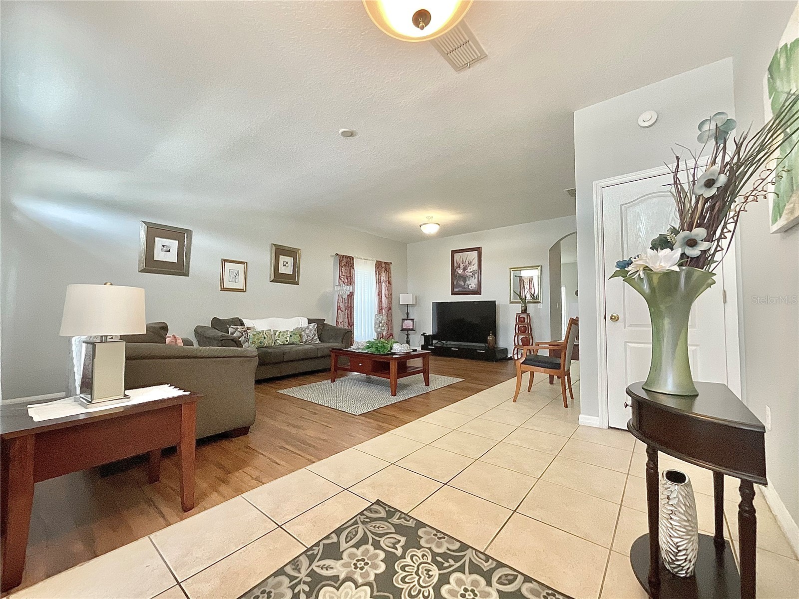 907 Hacienda Circle Kissimmee FL 34741 S5146011 image2