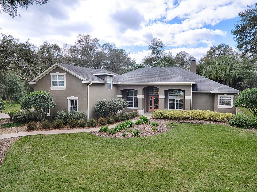 907 Hawk Landing Fruitland Park FL 34731 - Myrtle G5064153 image1