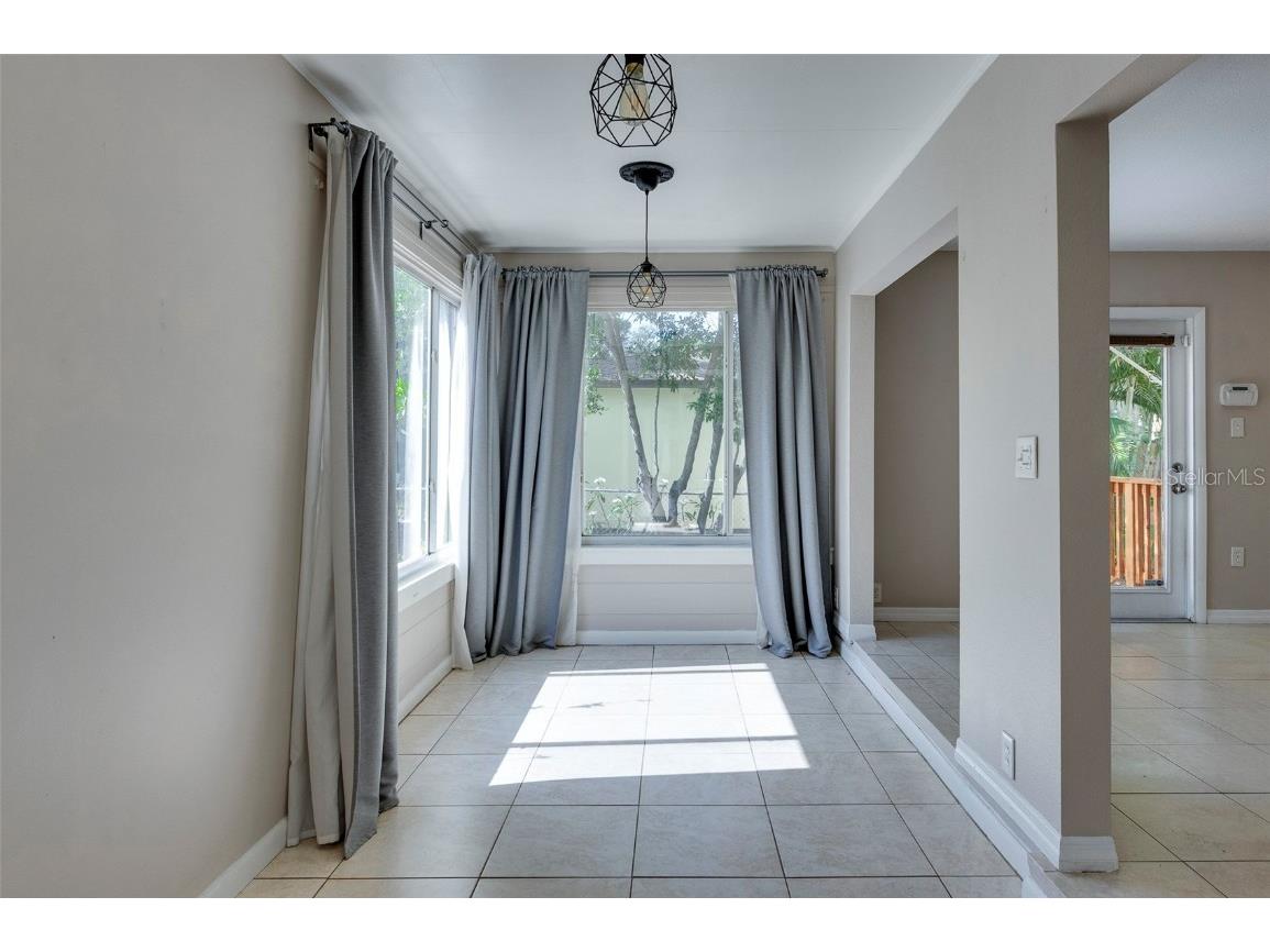 907 Hull Street S Gulfport FL 33707 TB8433684 image11