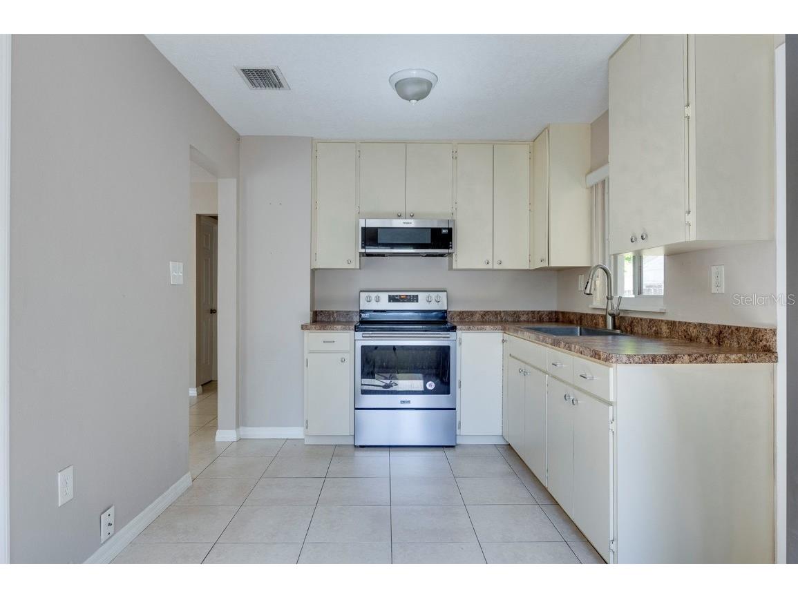 907 Hull Street S Gulfport FL 33707 TB8433684 image12