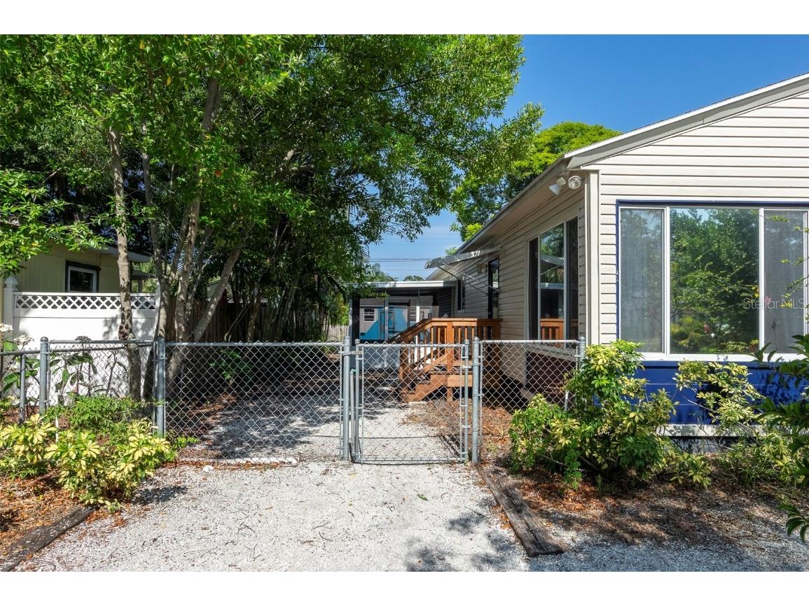 907 Hull Street S Gulfport FL 33707 TB8433684 image2