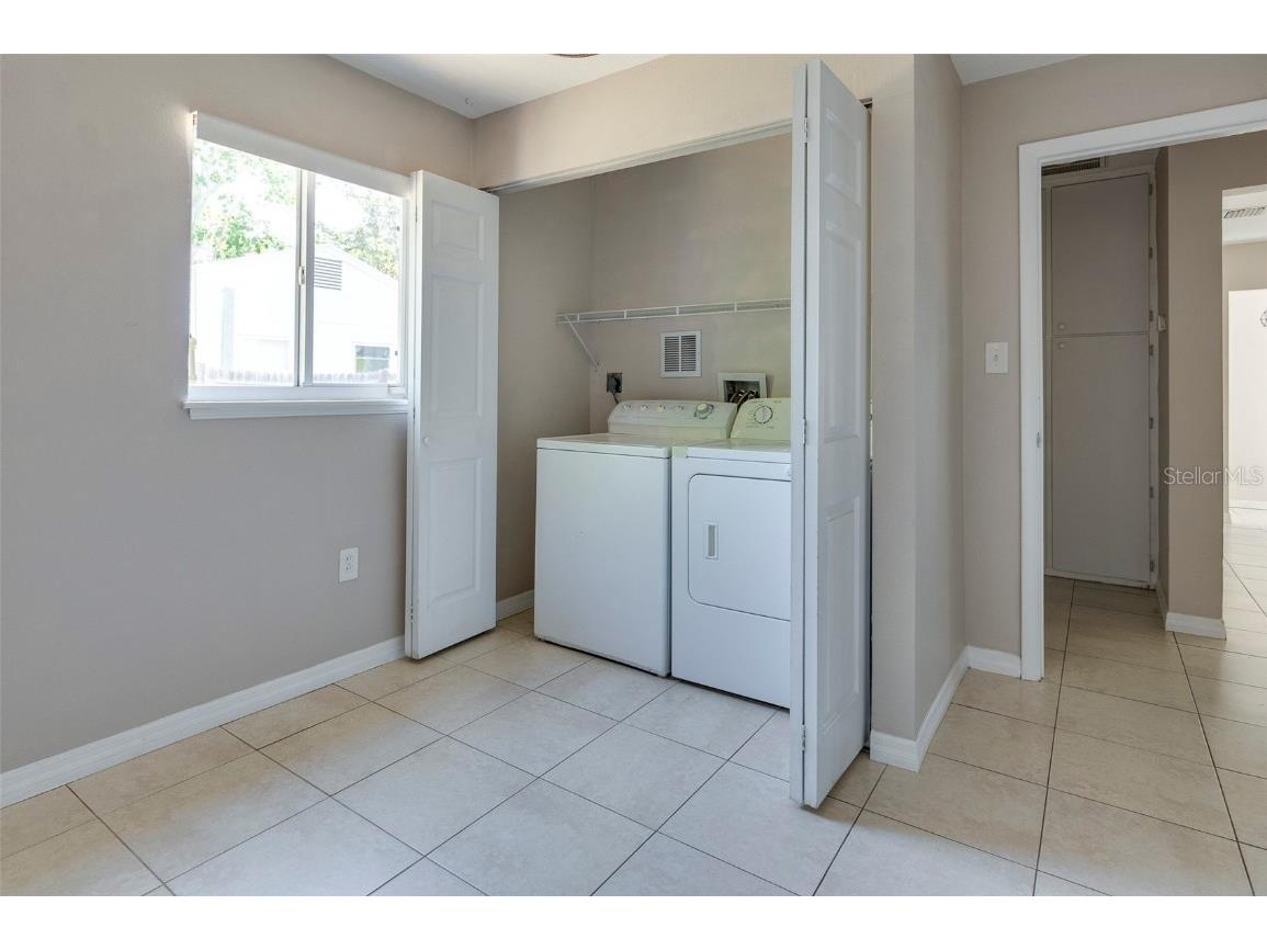 907 Hull Street S Gulfport FL 33707 TB8433684 image24