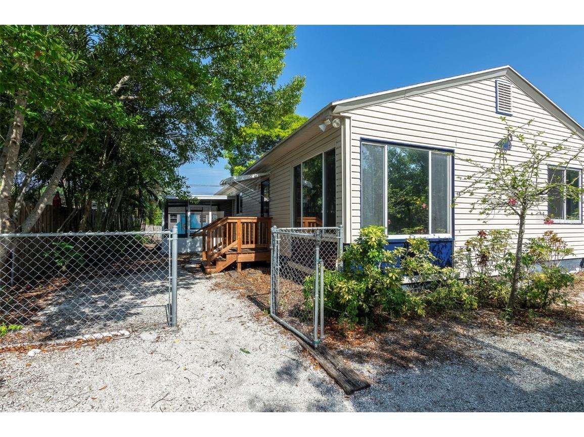 907 Hull Street S Gulfport FL 33707 TB8433684 image32