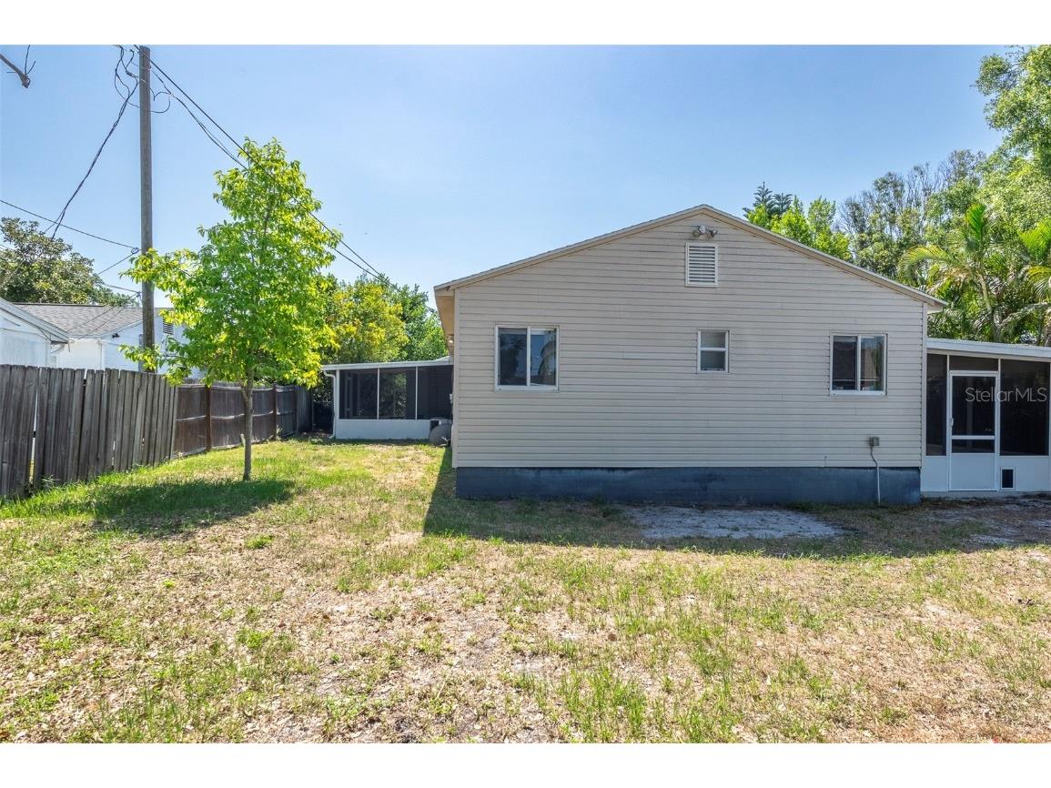 907 Hull Street S Gulfport FL 33707 TB8433684 image34