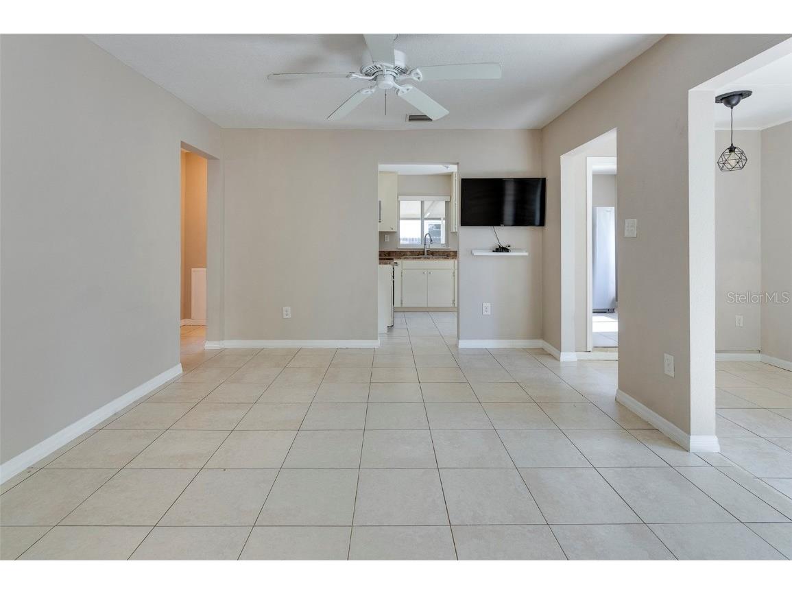 907 Hull Street S Gulfport FL 33707 TB8433684 image9