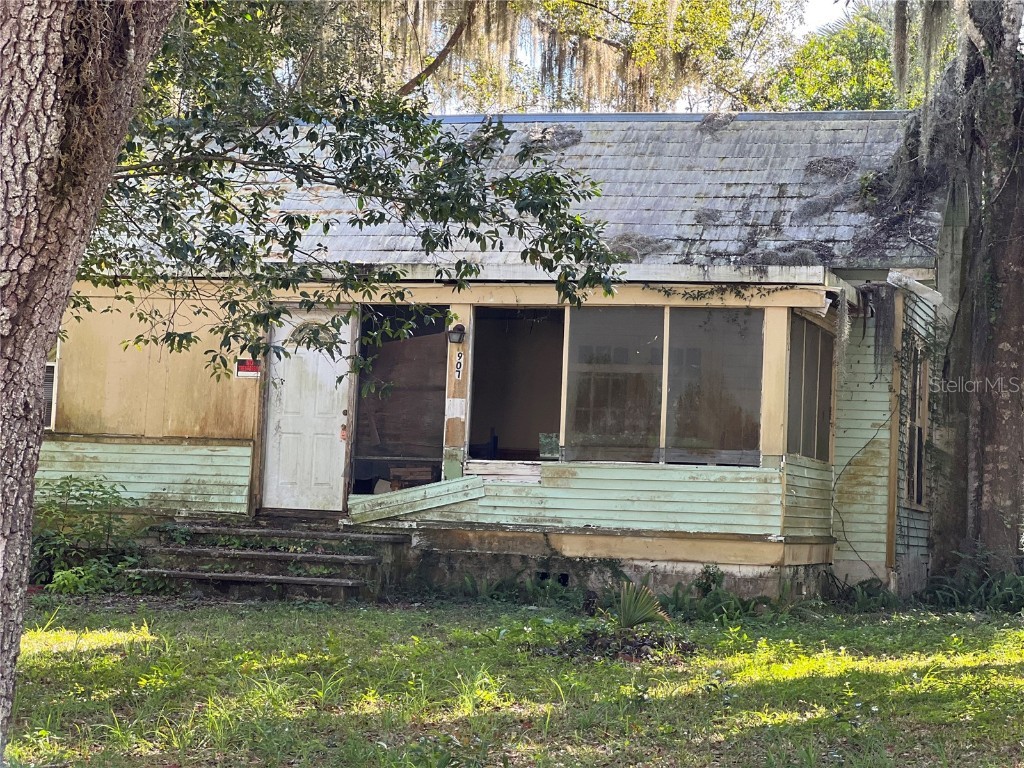 907 Kolb Street Leesburg FL 34748 O5995427 image1