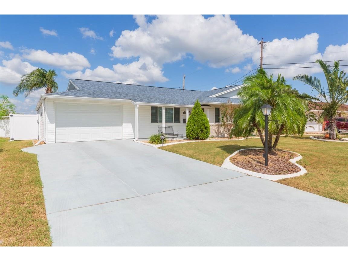 907 La Jolla Avenue Sun City Center FL 33573 TB8316327 image1