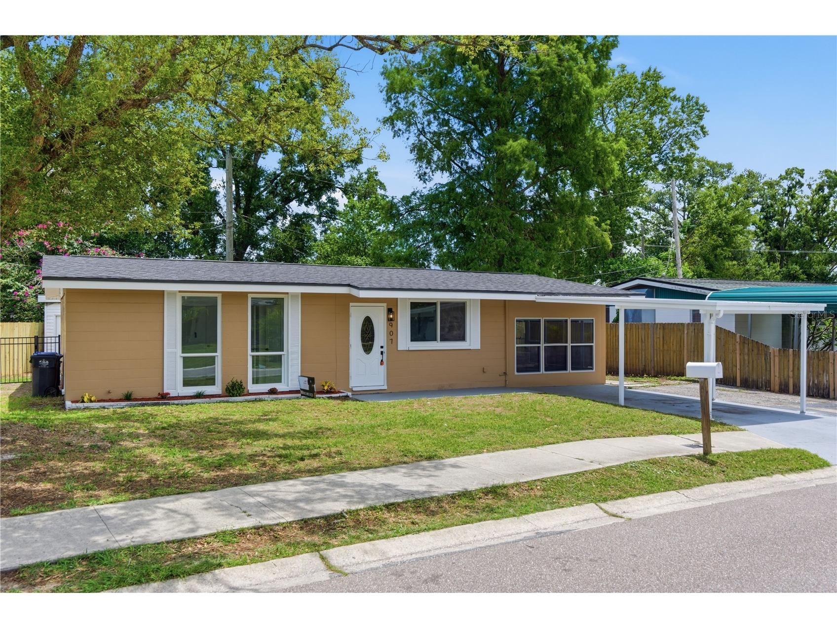907 Leisure Avenue Tampa FL 33613 TB8515564 image1