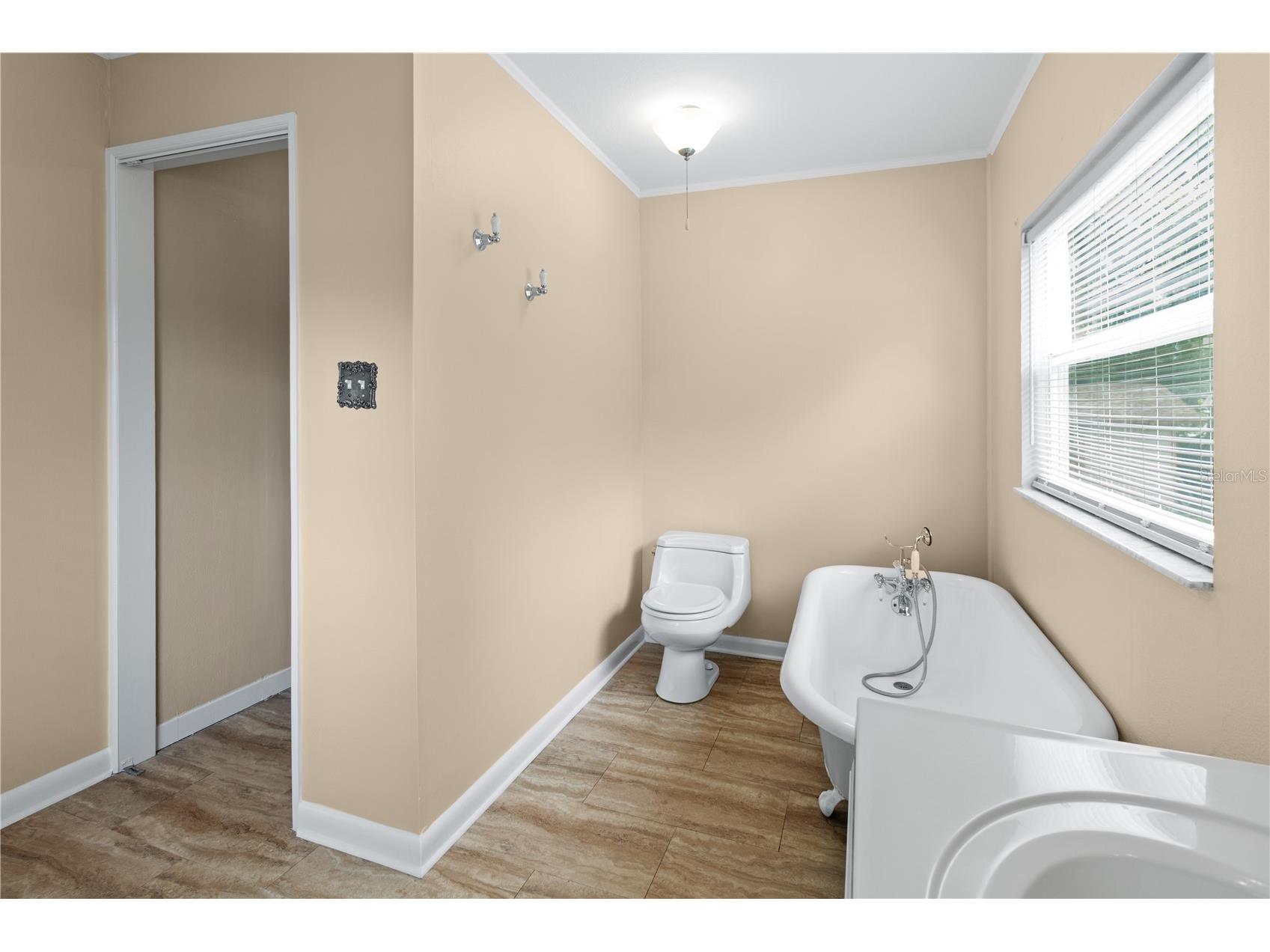 907 N Clark Street Plant City FL 33563 TB8520243 image16