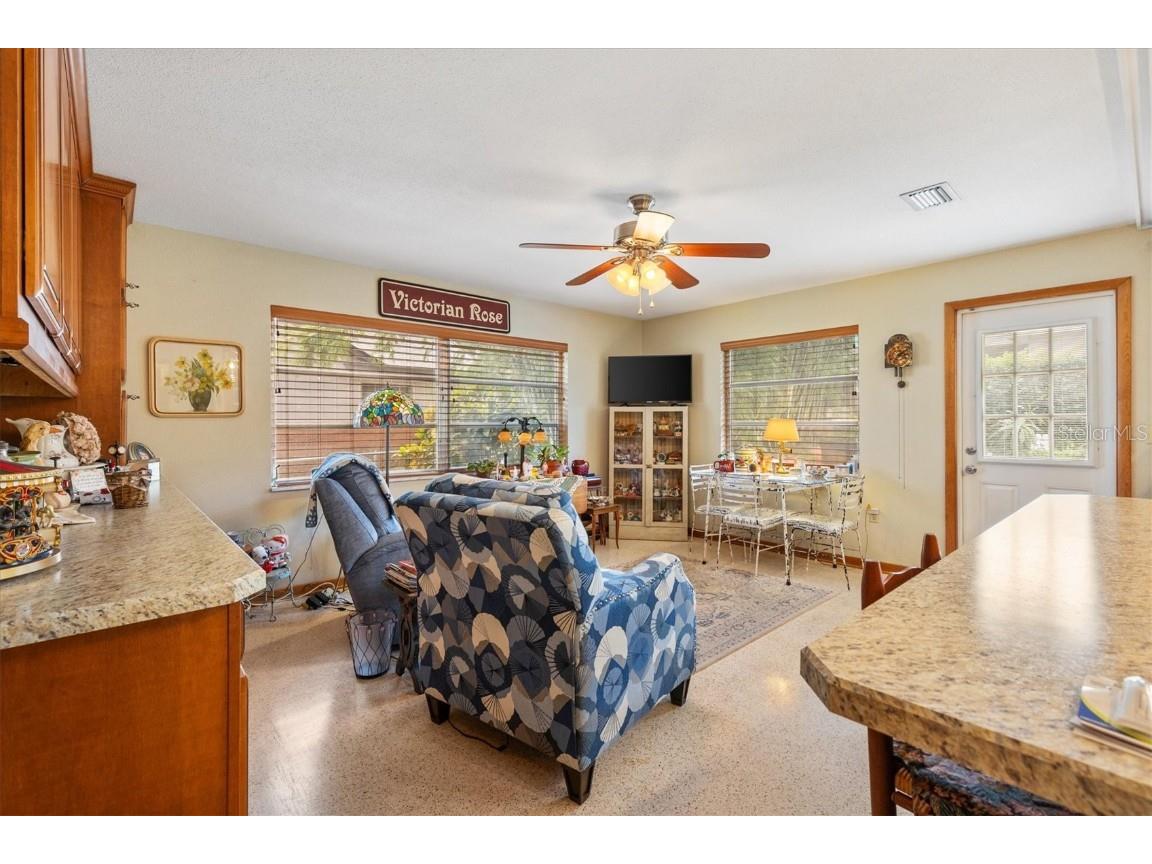 907 N Shore Drive Leesburg FL 34748 - LAKE GRIFFIN G5102062 image22