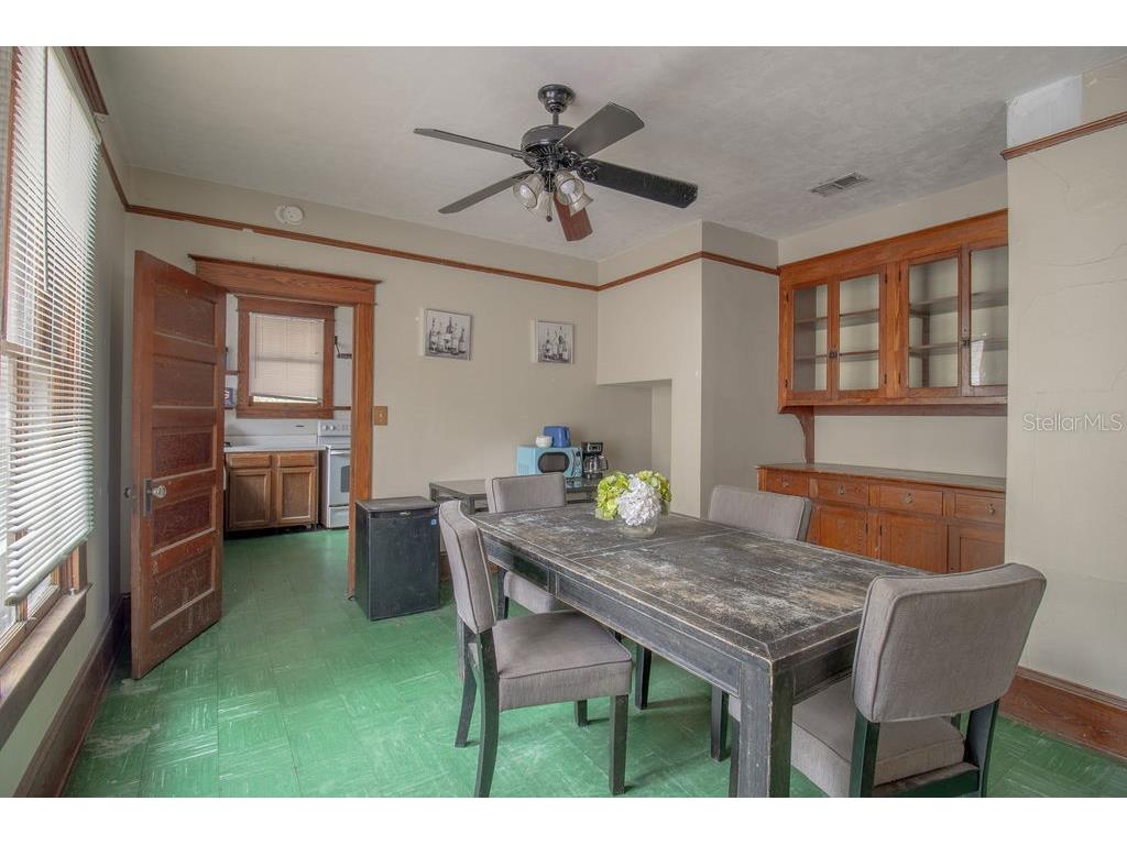 907 NW 11th Avenue Gainesville FL 32601 GC538065 image8