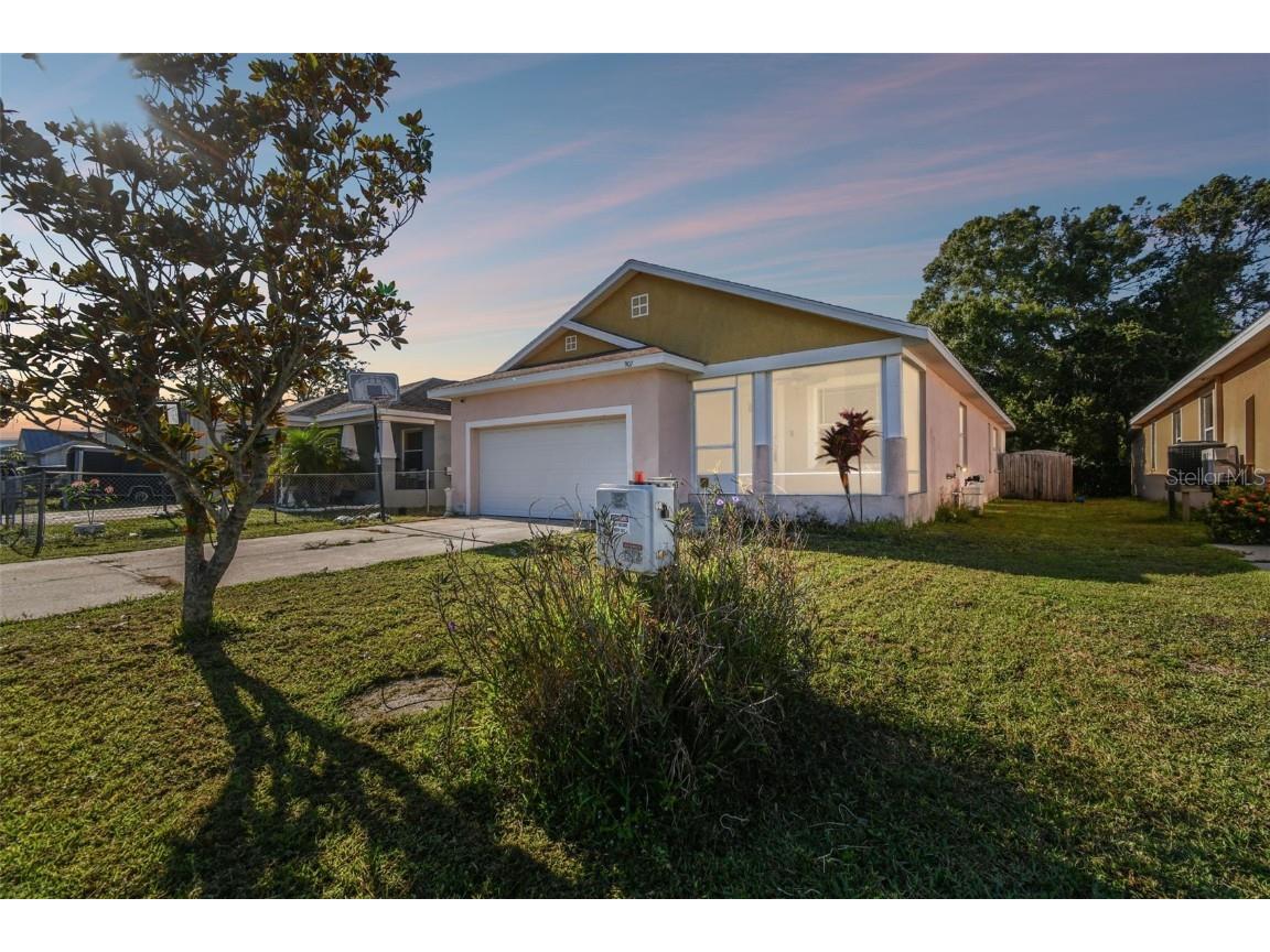 907 Ornelda Street SW Ruskin FL 33570 U8220478 image1