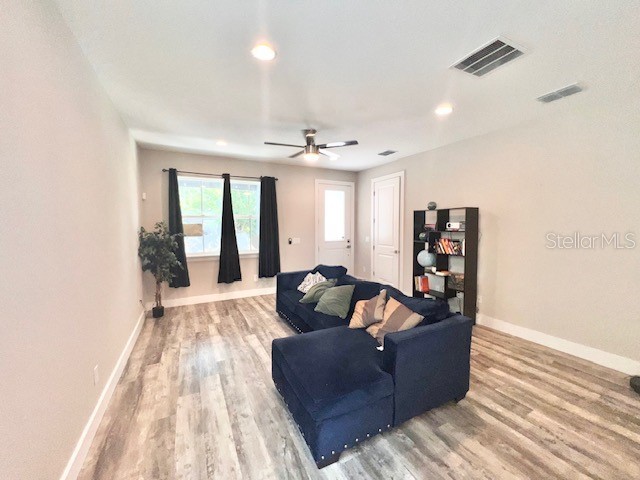 907 Randall Street Orlando FL 32805 O6414479 image2