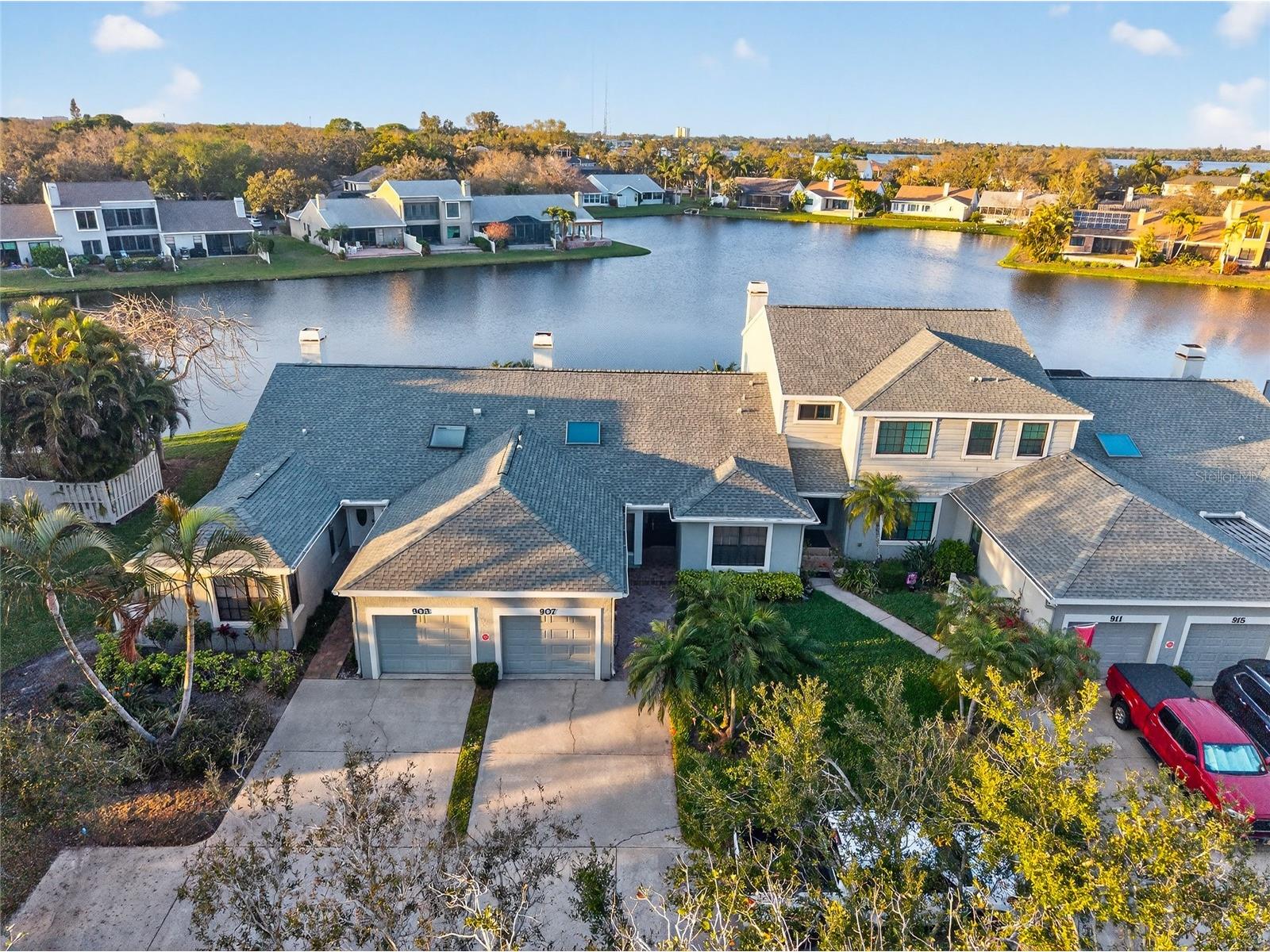 907 San Carlos Avenue NE Saint Petersburg FL 33702 TB8482535 image1