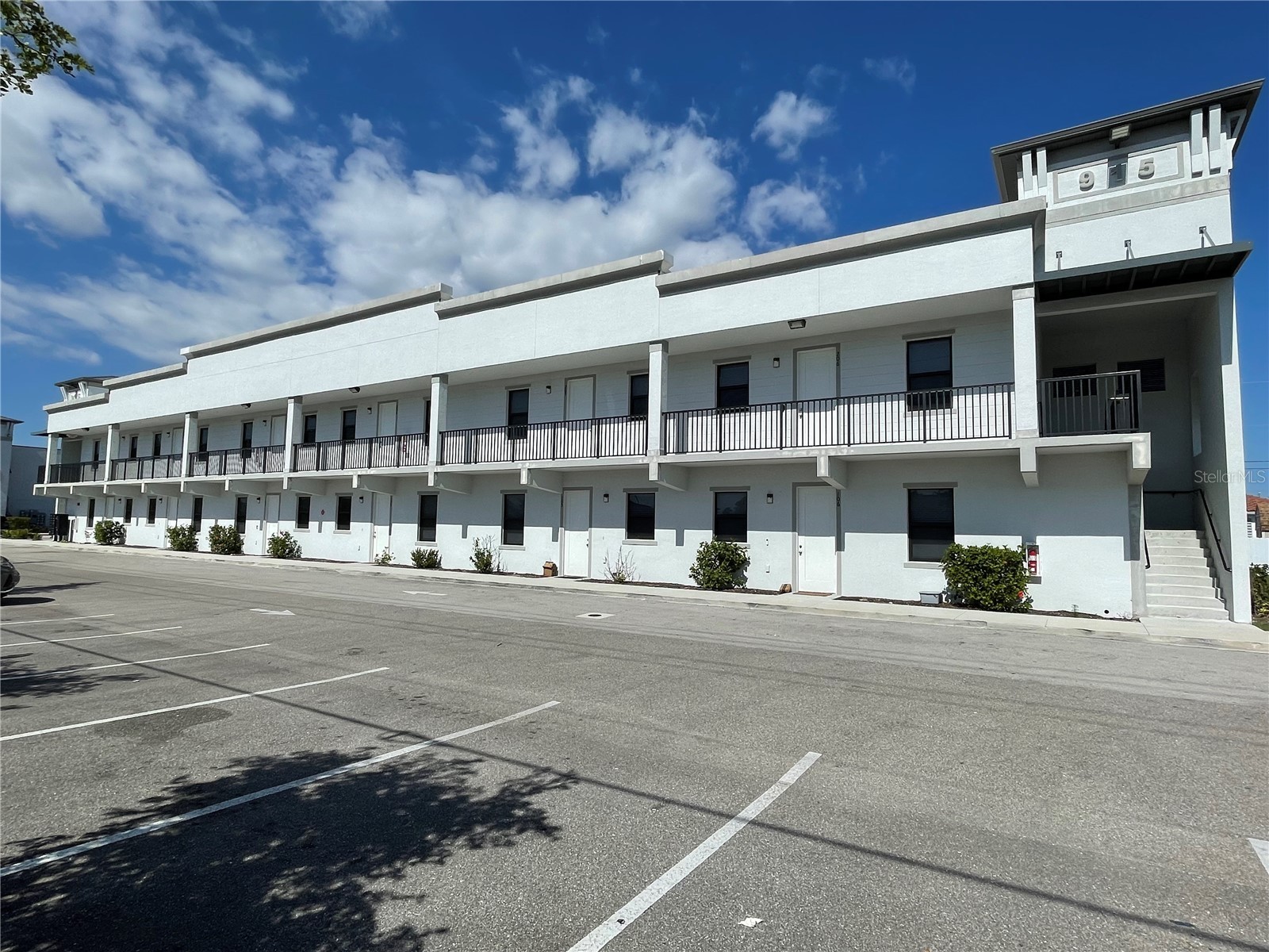 907 Skyline Boulevard #915 Cape Coral FL 33991 R4910984 image5