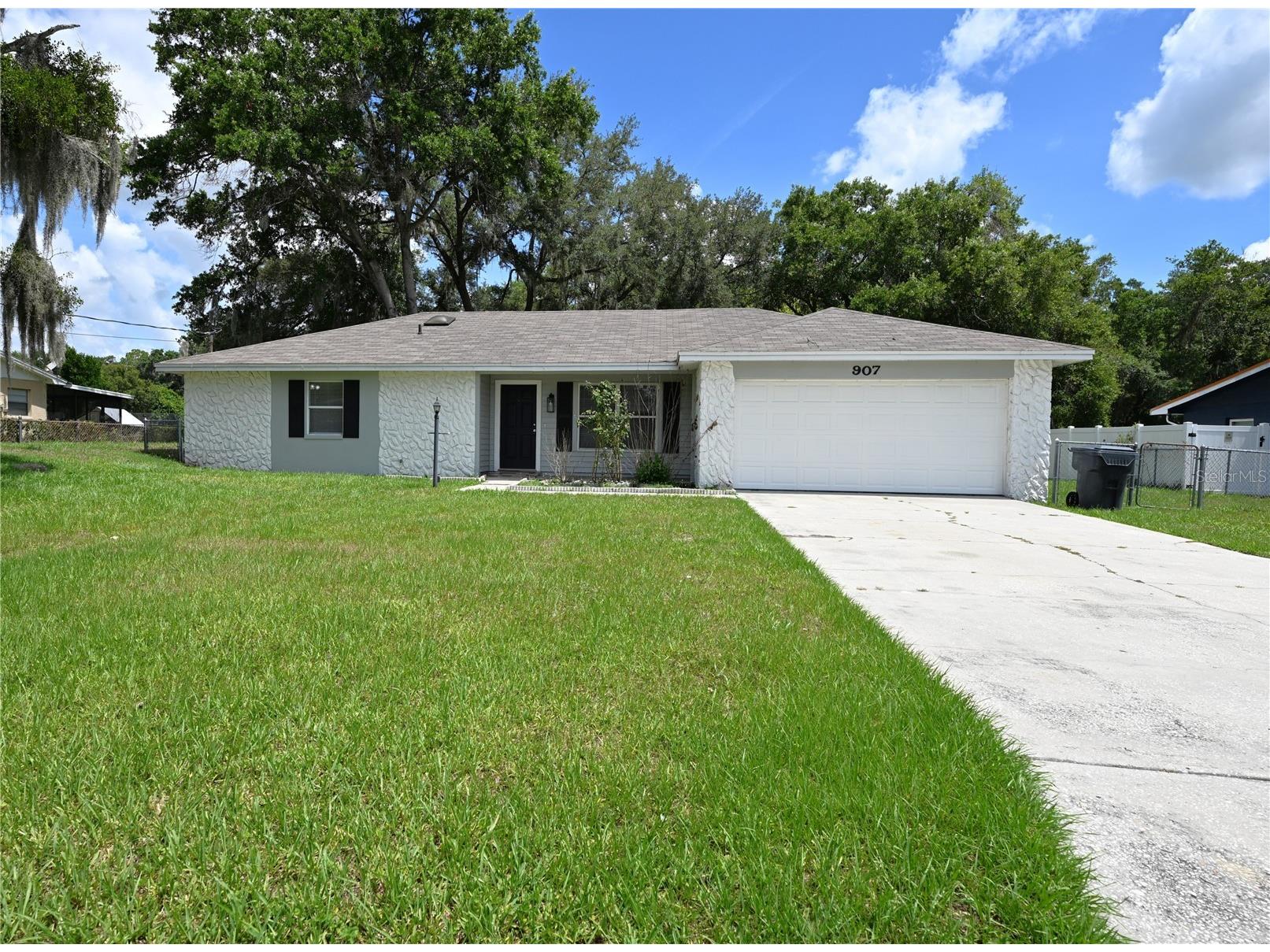907 Swann Drive Lakeland FL 33809 L4962295 image1