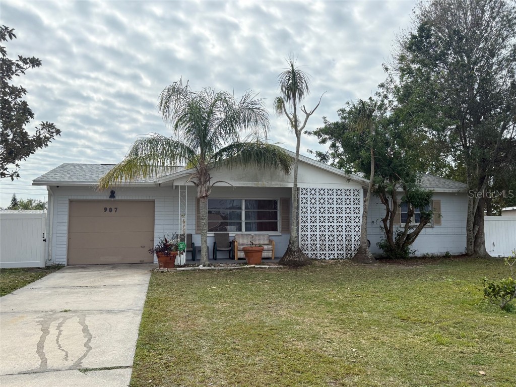 907 Temple Avenue Bradenton FL 34207 A4644134 image1