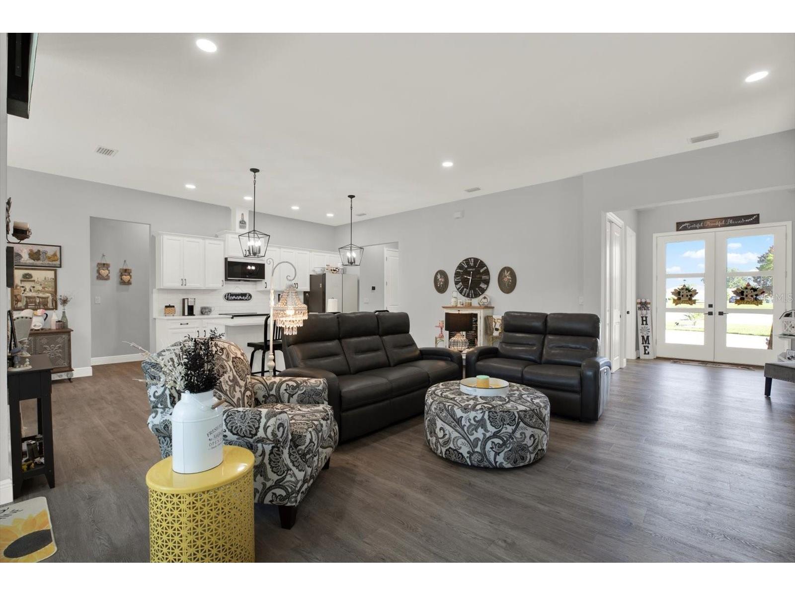 9071 Lenore Court Weeki Wachee FL 34613 W7887348 image10