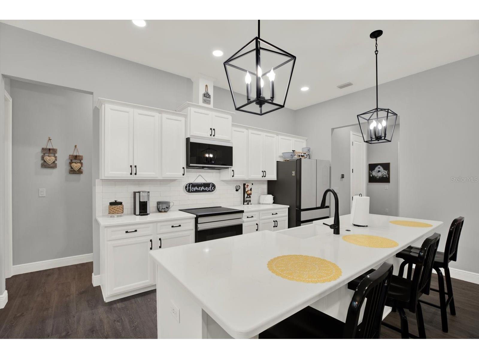 9071 Lenore Court Weeki Wachee FL 34613 W7887348 image4