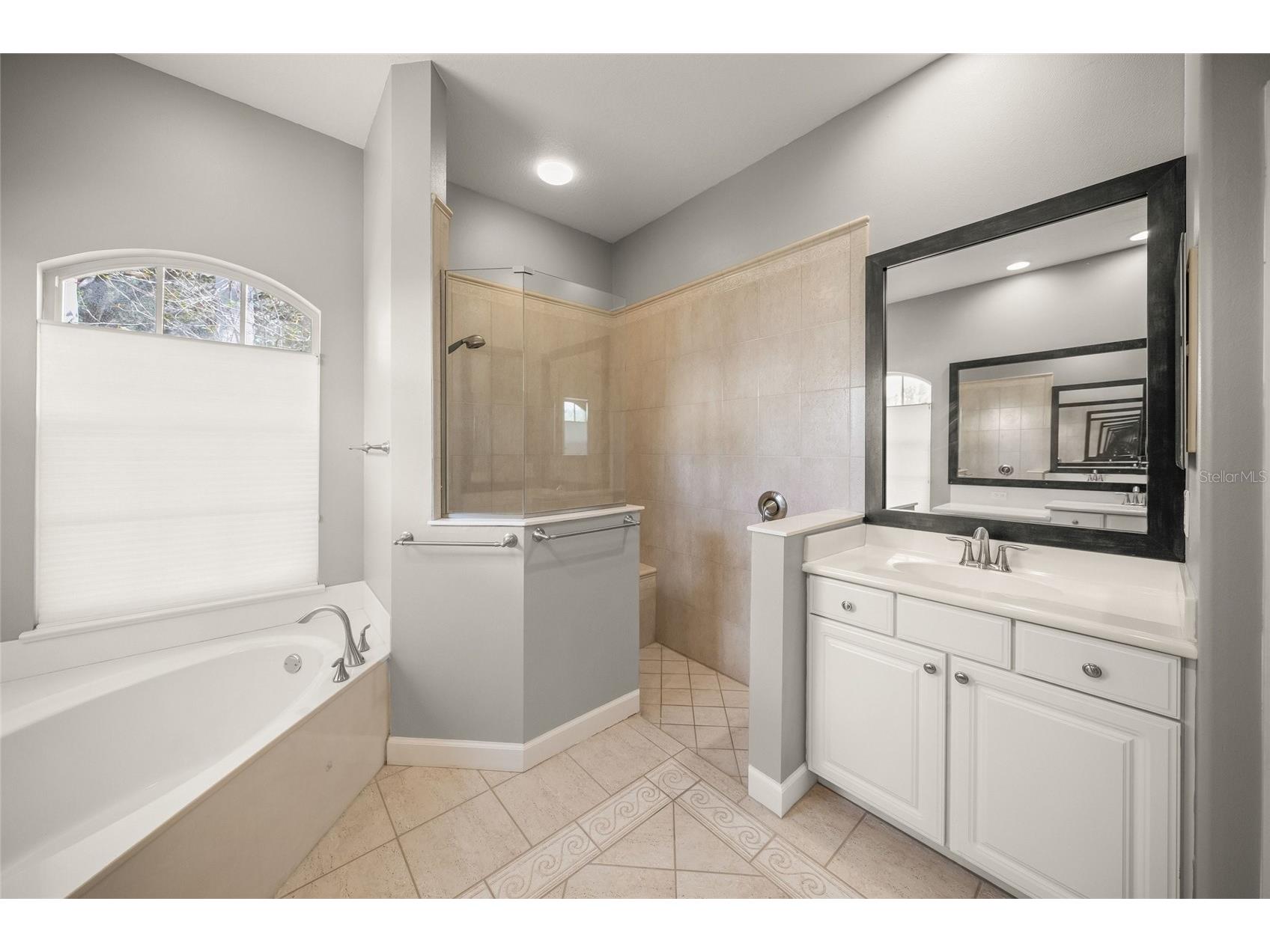 9075 Misty Creek Drive Sarasota FL 34241 A4681366 image29