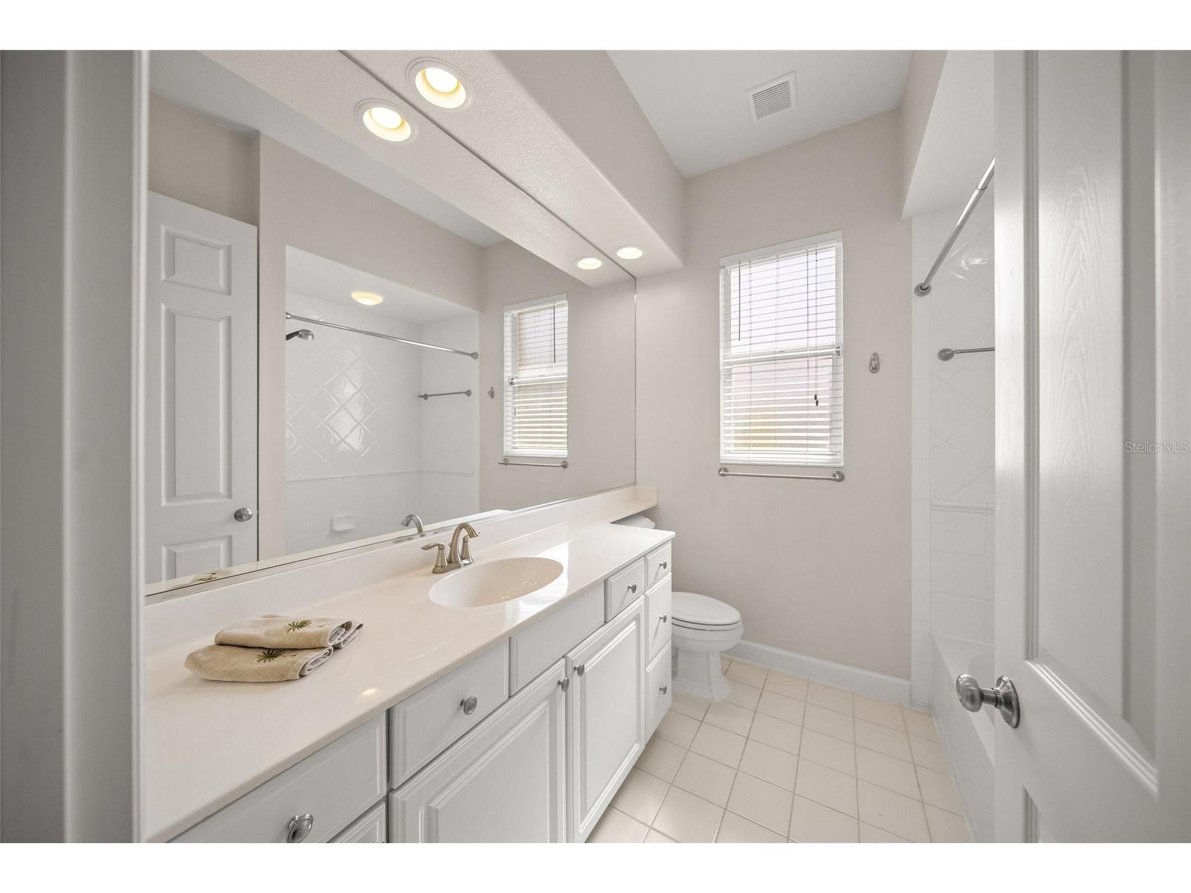 9075 Misty Creek Drive Sarasota FL 34241 A4681366 image35