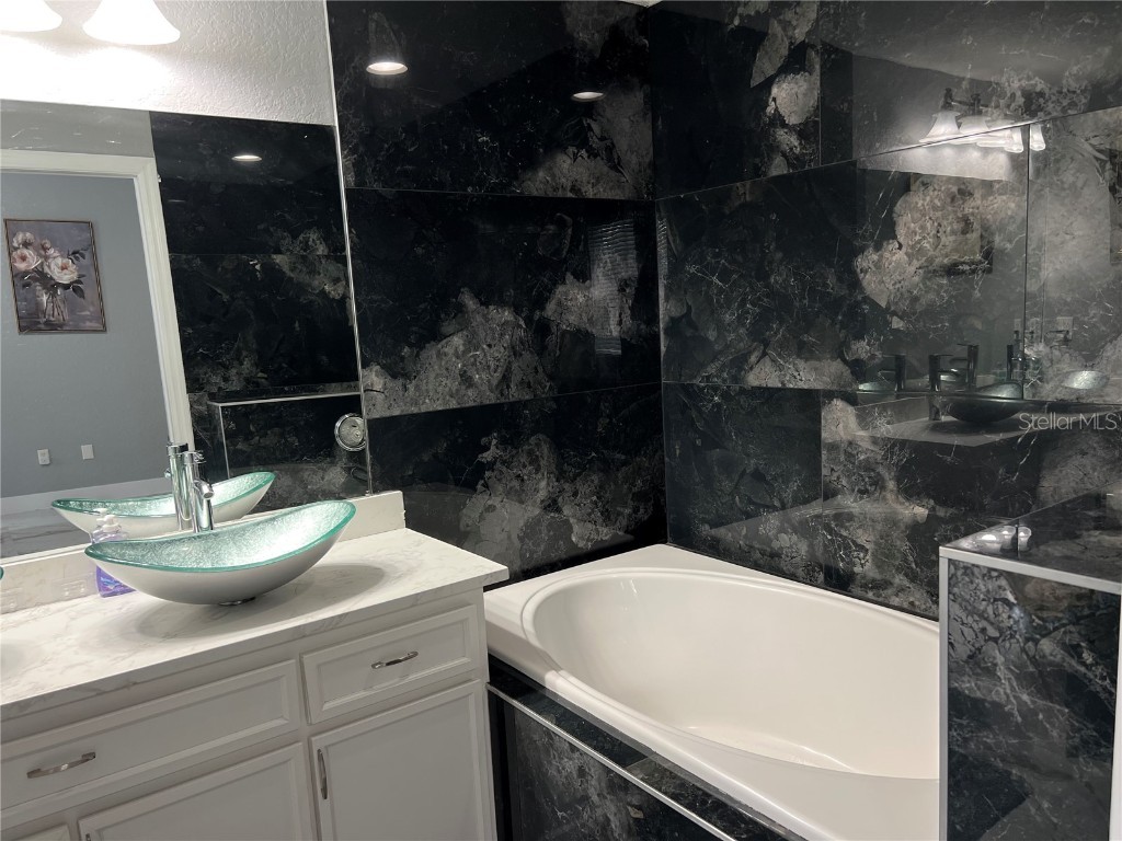 9078 Birmingham Avenue Weeki Wachee FL 34613 TB8423857 image24