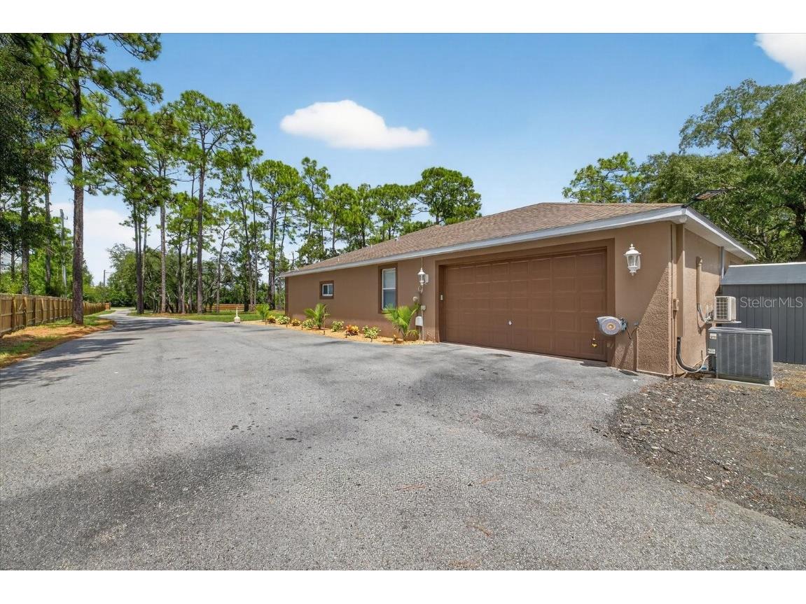 9078 Birmingham Avenue Weeki Wachee FL 34613 TB8423857 image5