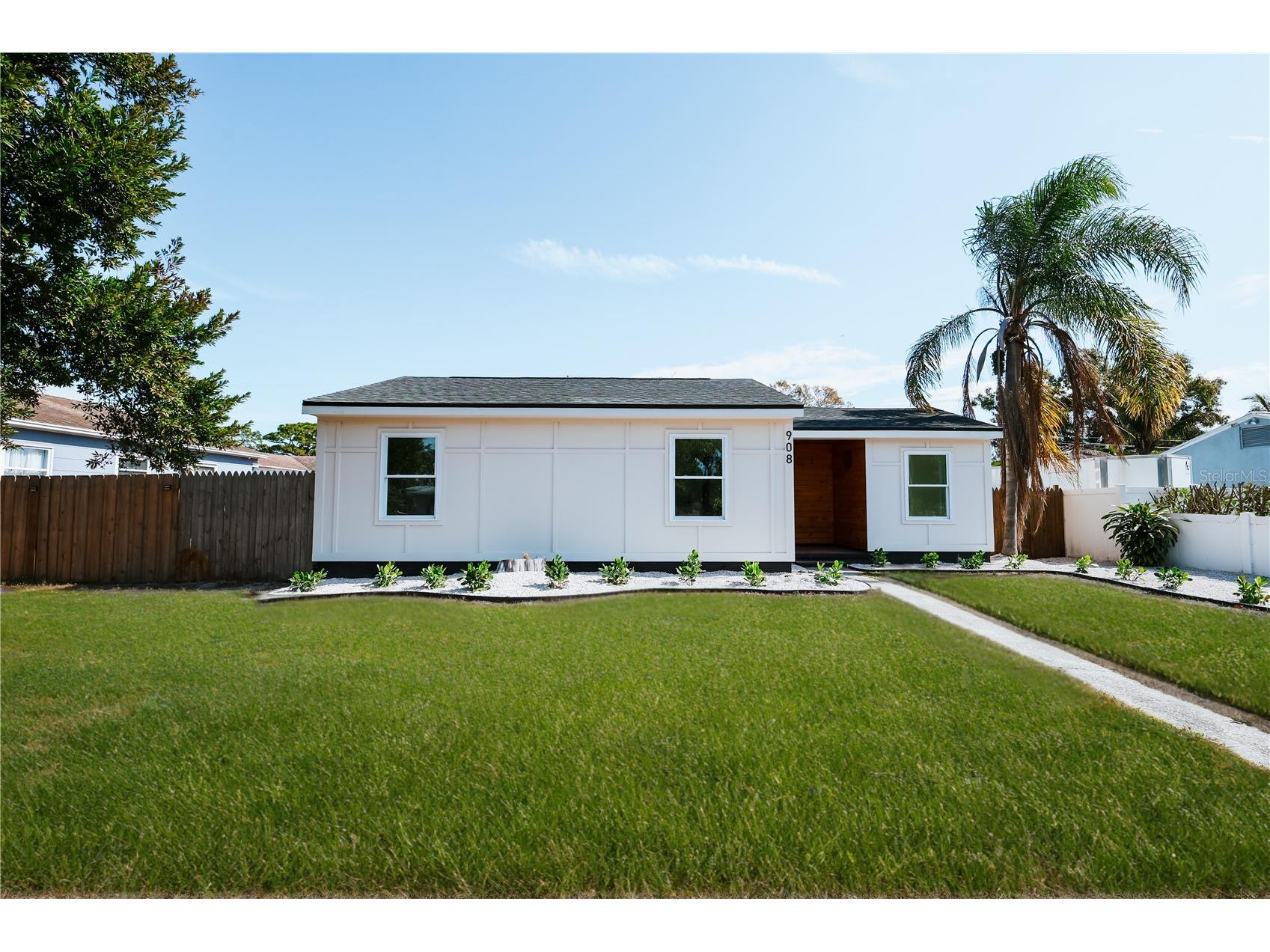 908 61st Street S Gulfport FL 33707 TB8473045 image1