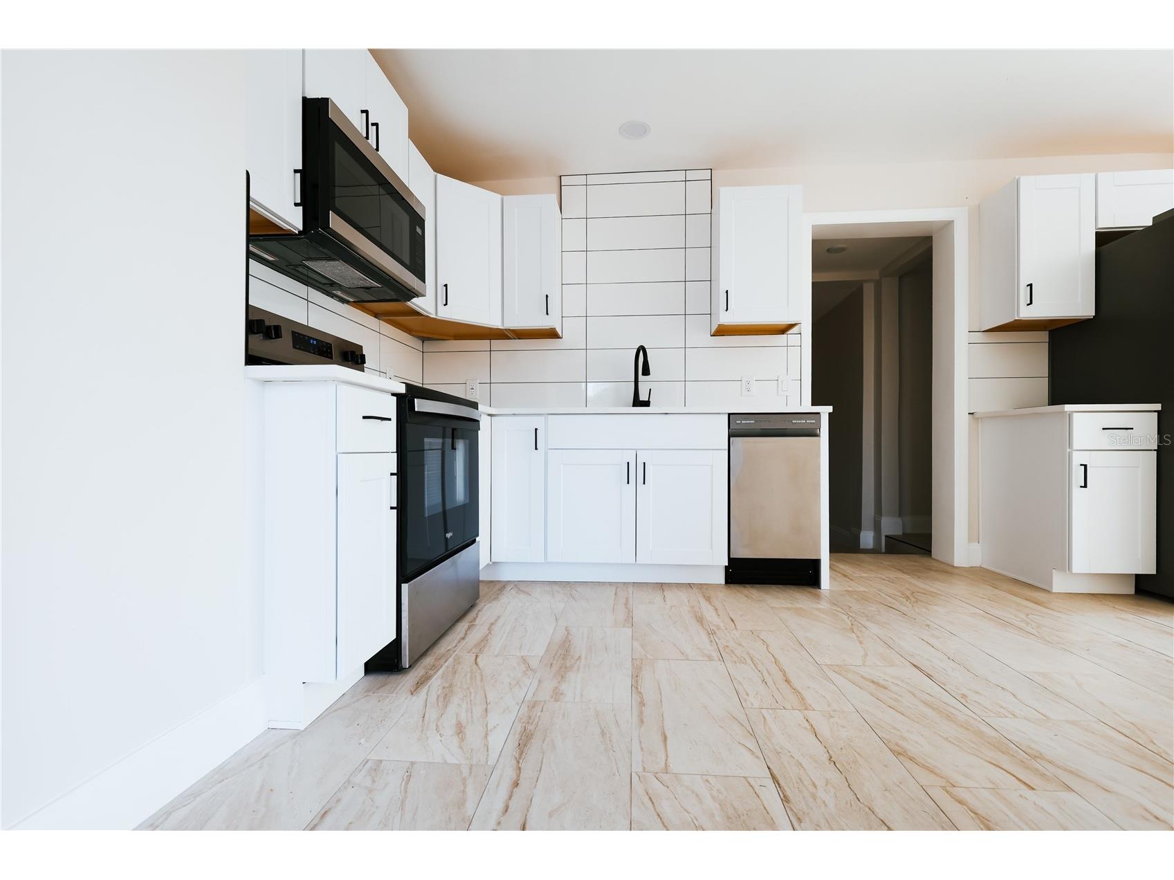 908 61st Street S Gulfport FL 33707 TB8473045 image16