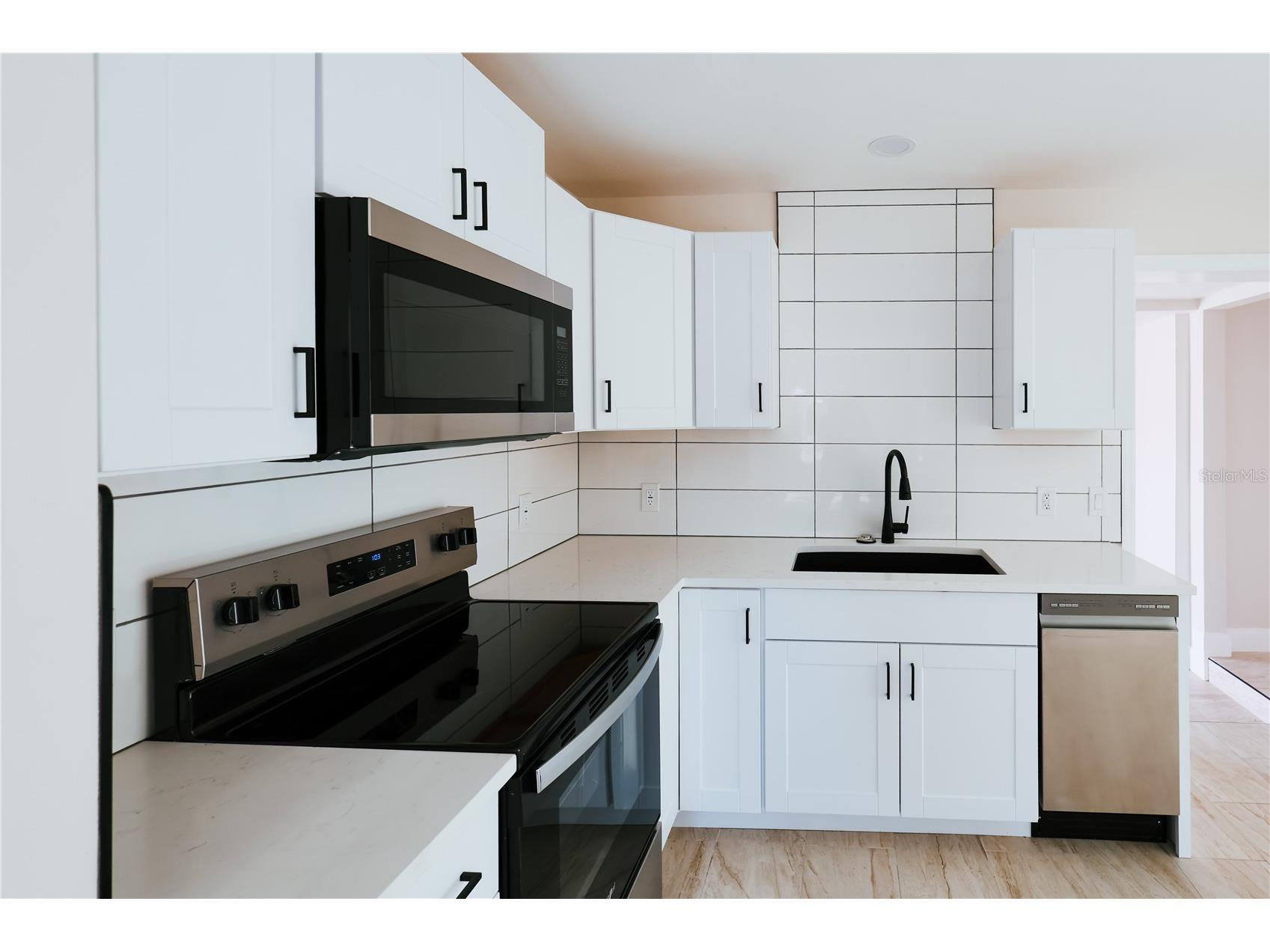 908 61st Street S Gulfport FL 33707 TB8473045 image17