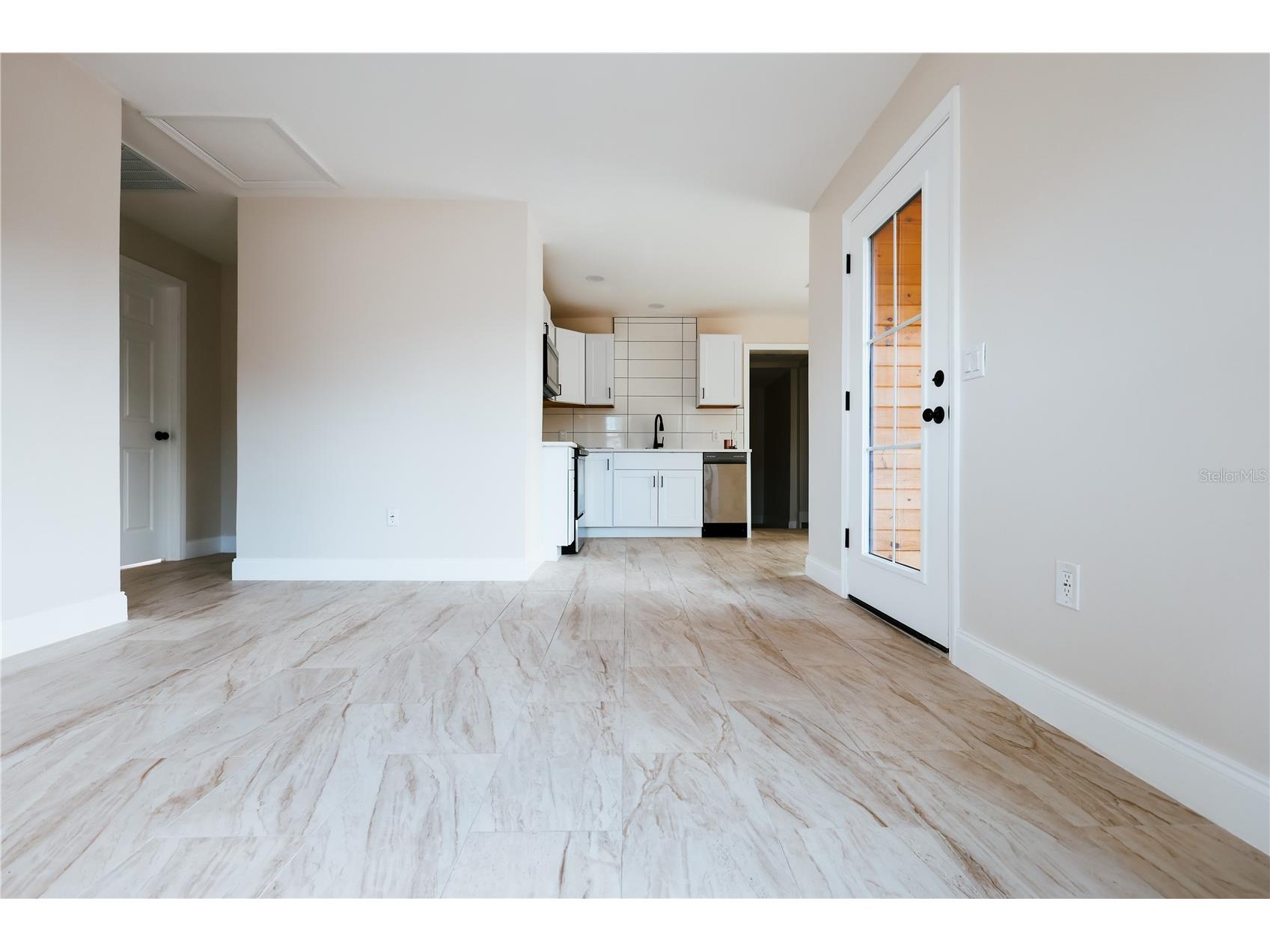 908 61st Street S Gulfport FL 33707 TB8473045 image21