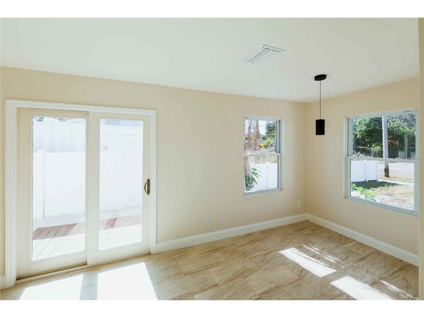 908 61st Street S Gulfport FL 33707 TB8473045 image26