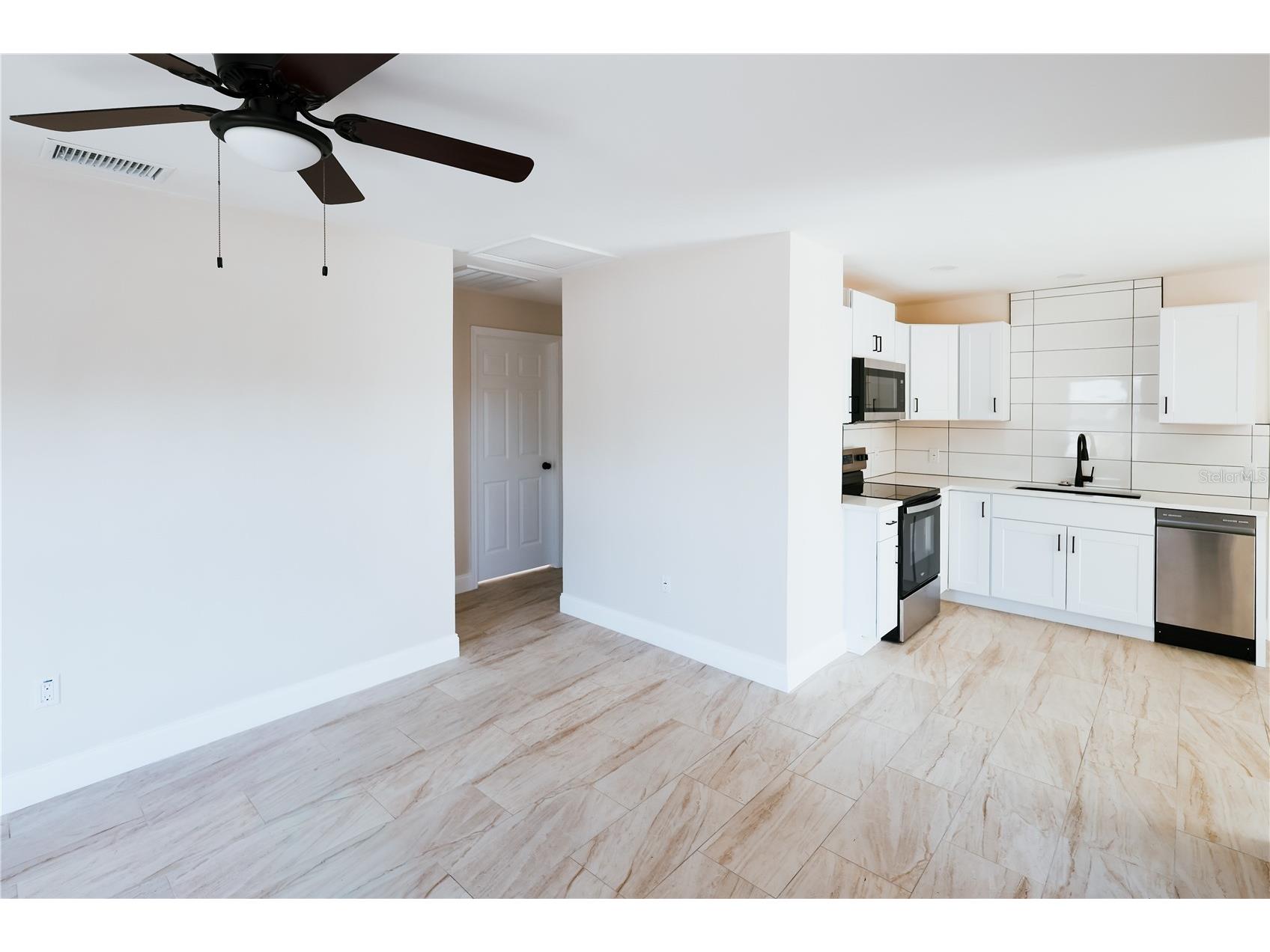 908 61st Street S Gulfport FL 33707 TB8527265 image20