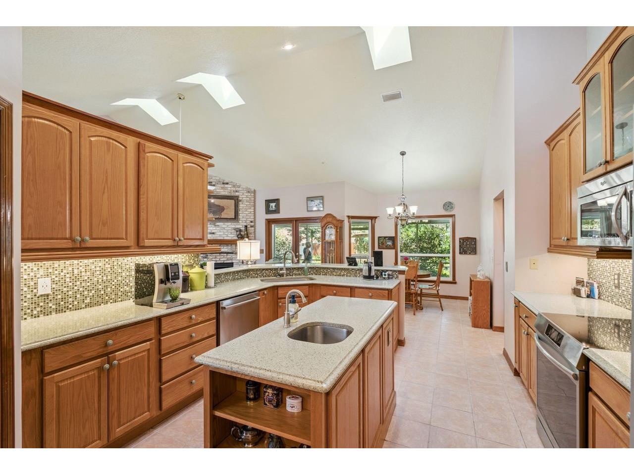 908 Almond Tree Circle Orlando FL 32835 O6401283 image18