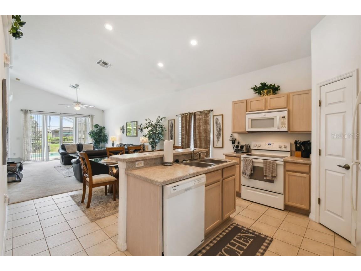 908 Andalusia Loop Davenport FL 33837 TB8445683 image14