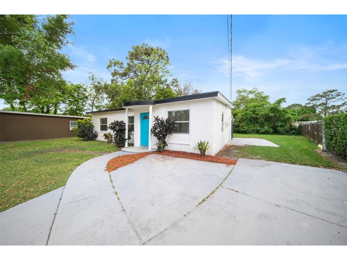 908 Cannes Place Orlando FL 32808 O6288024 image1