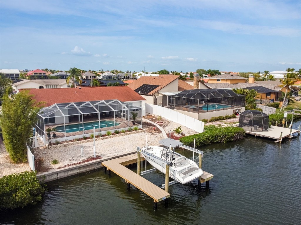 908 Chipaway Drive Apollo Beach FL 33572 - TAMPA BAY T3511975 image1