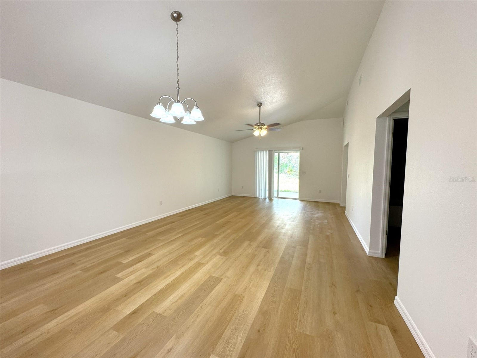 908 Columbia Lane Inverness FL 34452 OM724740 image5