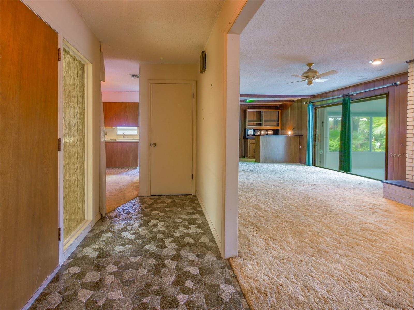 908 Marabon Avenue Orlando FL 32806 - LAKE GILES O6423112 image9
