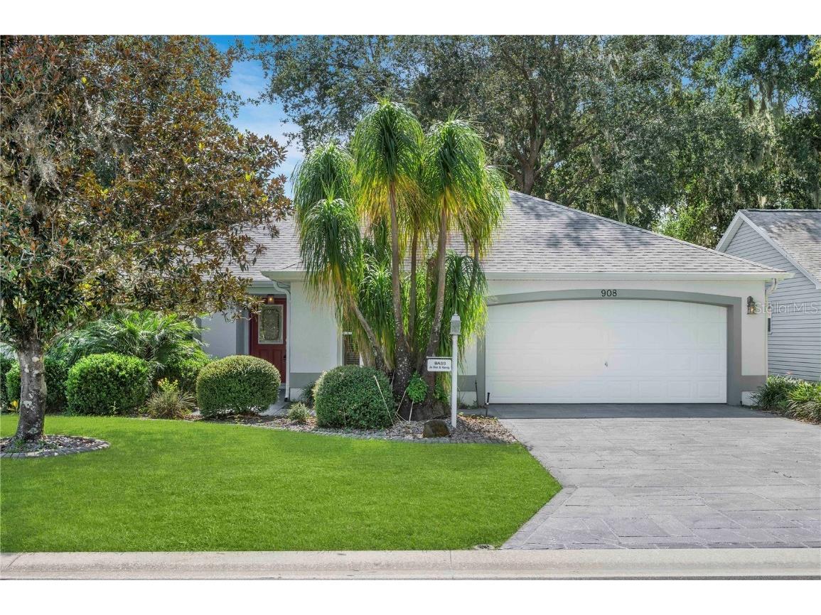 908 Pasadena Way Lady Lake FL 32159 V4945454 image1