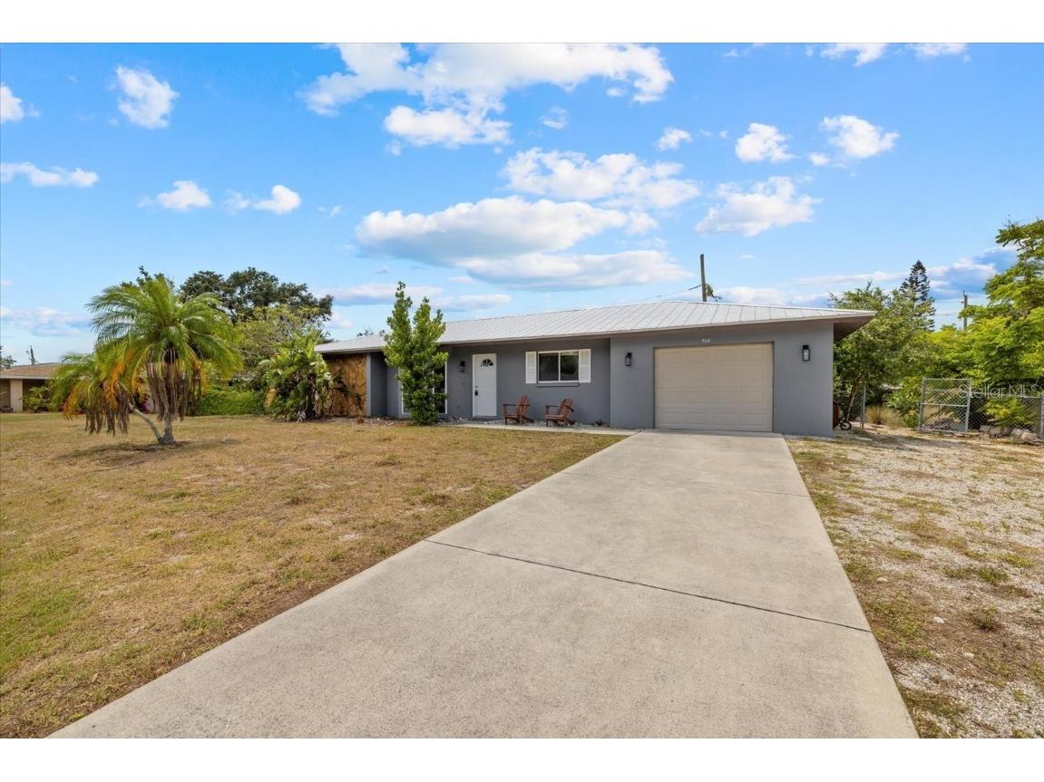 908 Poinciana Road Venice FL 34293 - LEMON BAY N6133188 image1